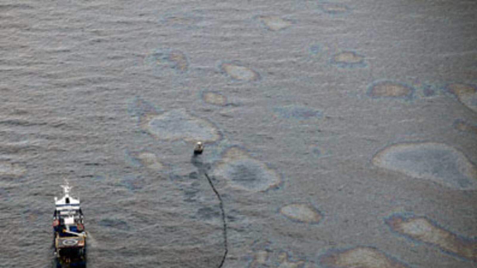 cheats/2010/06/03/feds-rule-out-nuking-the-well/oil_s0bhcp