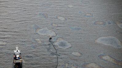 cheats/2010/06/03/feds-rule-out-nuking-the-well/oil_s0bhcp