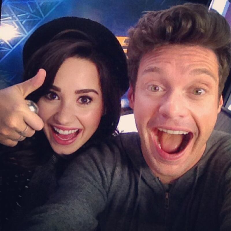 galleries/2013/03/03/kim-kardashian-nicki-minaj-more-celebrity-twitter-pictures-photos/ryanseacrest.twitpics_utvhbs