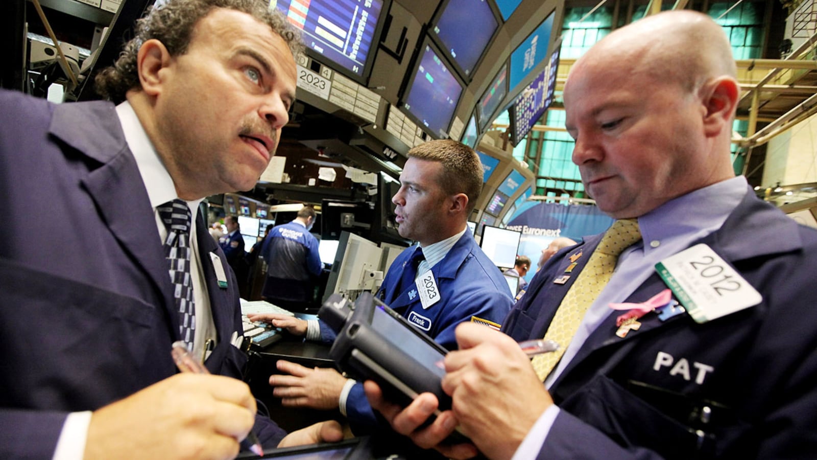 cheats/2011/09/06/u-s-stocks-creep-up/wild-day-wall-st_asbyrb