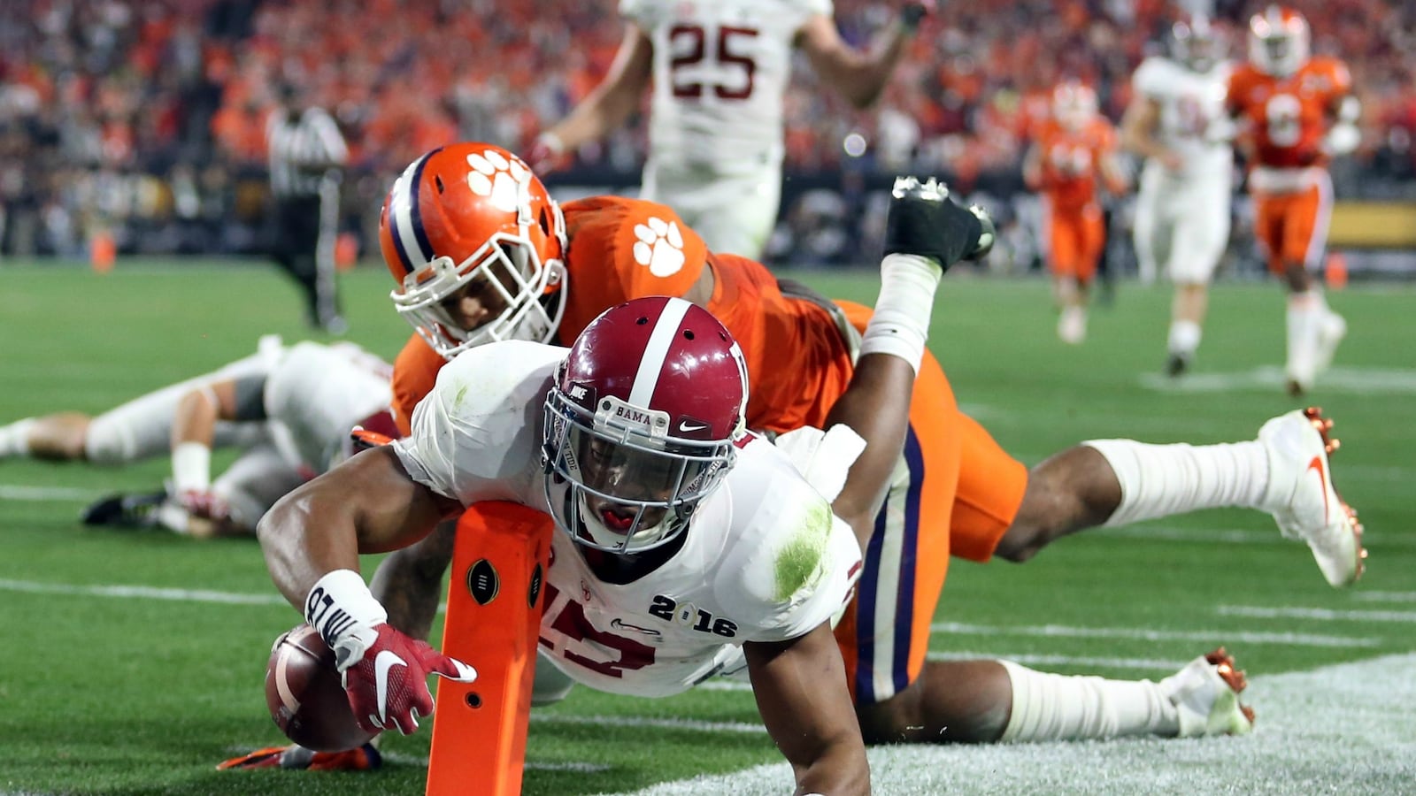 articles/2017/01/09/2017-college-football-championship-alabama-clemson-watch-live-online/161214-seo-college-football-championships-tease_kafxhe