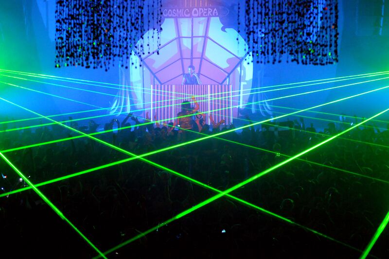 galleries/2012/02/25/axwell-presents-cosmic-opera-extrasensory-dance-event-at-hammerstein-ballroom-new-york/cosmic-opera-05_npykvo