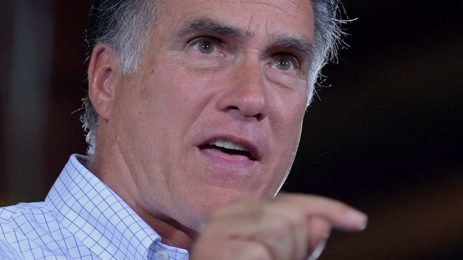 articles/2012/08/23/why-the-media-dislike-both-barack-obama-and-mitt-romney/mitt-romney-negative-kurtz_kko7p7