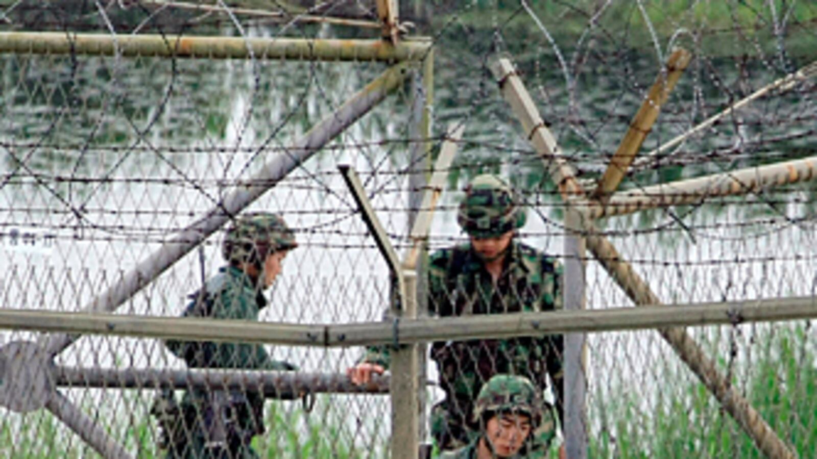 cheats/2009/08/16/n-korea-opens-up-border/koreas-border_kgj8hz