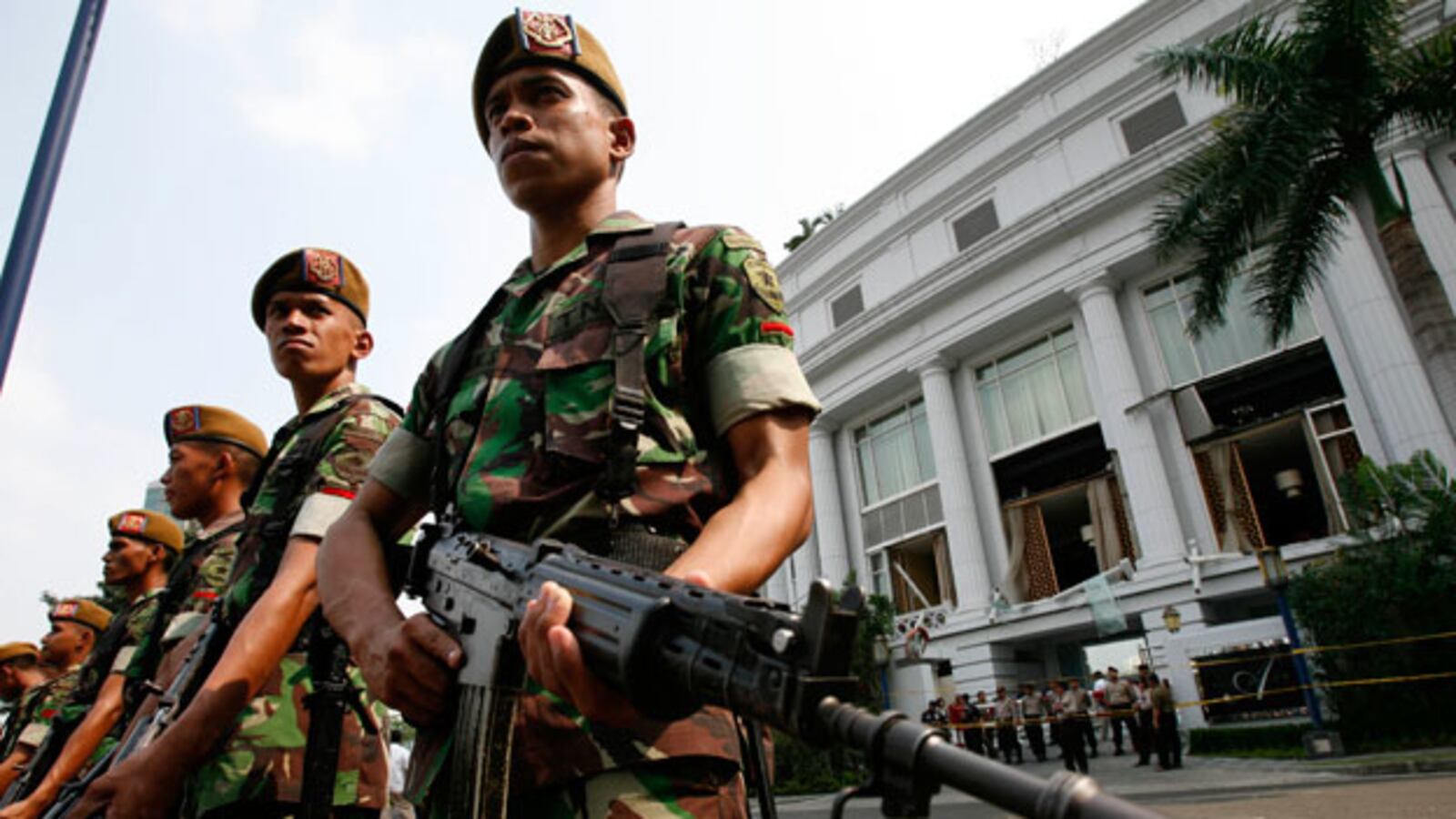 galleries/2009/07/17/hotel-bombings-in-jakarta/jakarta-8-1_tldnuc