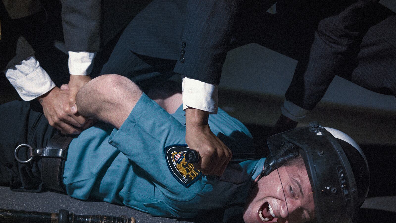 galleries/2015/05/13/a-black-man-hangs-a-white-supremacist-tyler-shields-charged-photography/150512-Tyler-Sheilds-06_neuz9h