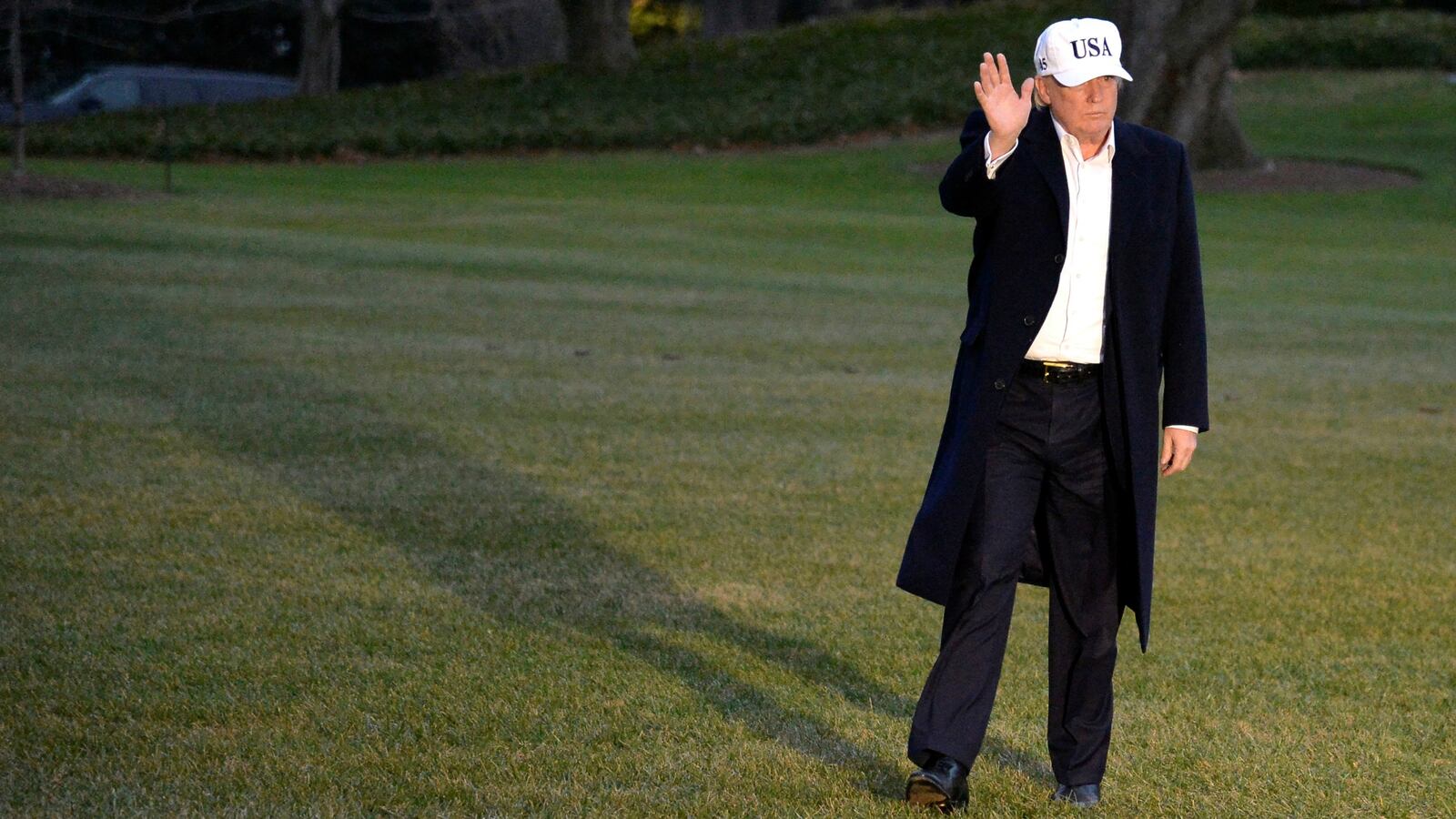 171217-trump-mueller-firing-rumors-cheat_mjdl5r