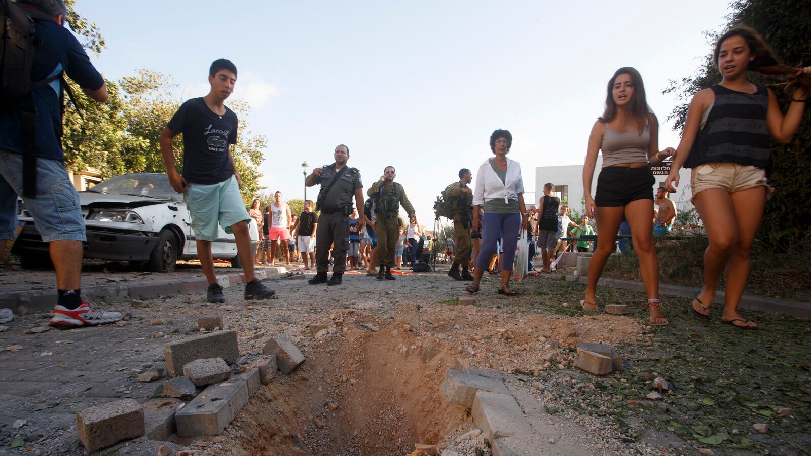 cheats/2013/08/22/3-rockets-fired-into-israel/130822-lebanon-rocket-cheat_fqufxz