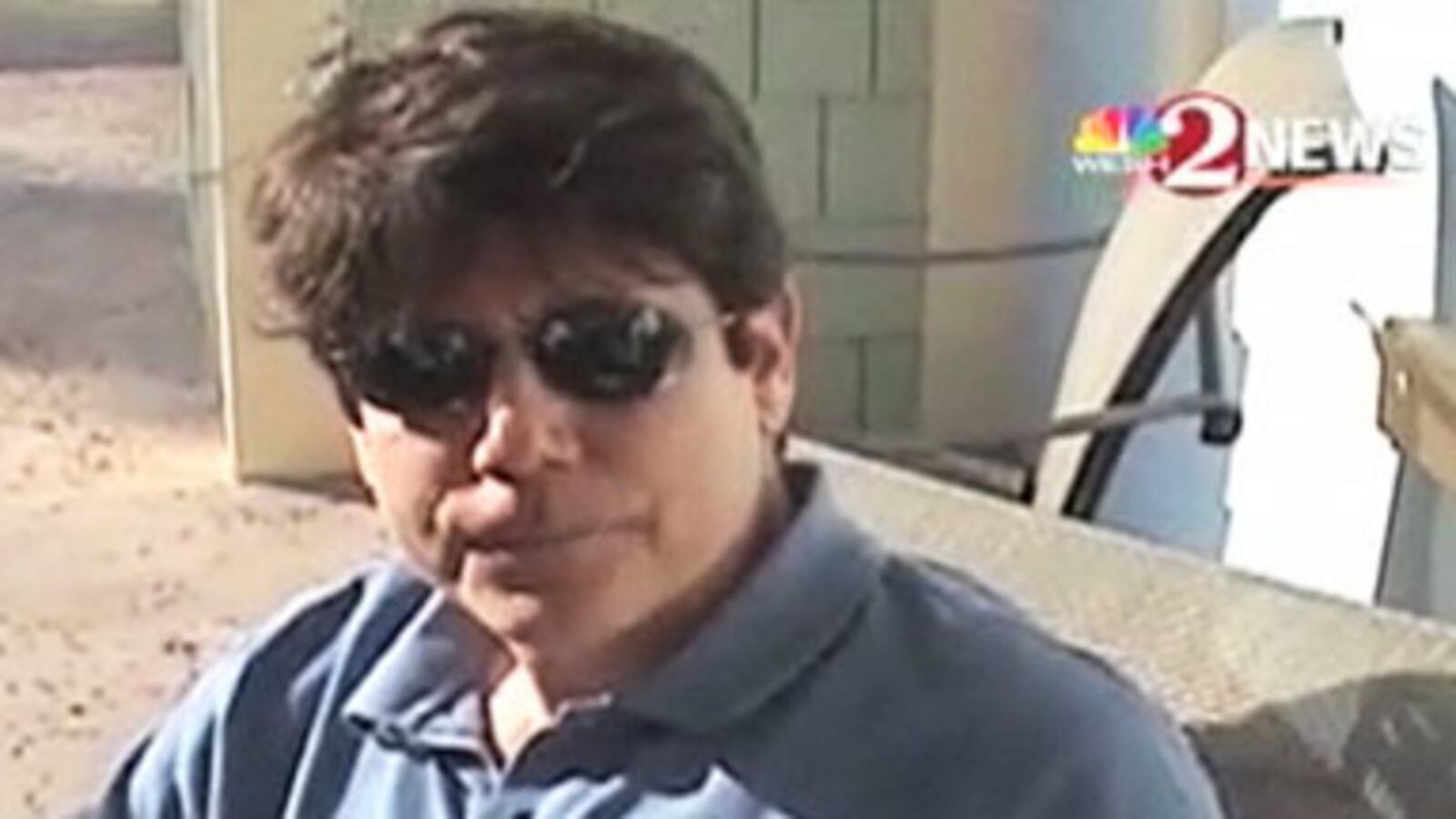 videos/2009/04/03/blago-indicted-while-at-disney-world/wesh-blago-disney-thumb_di23nx