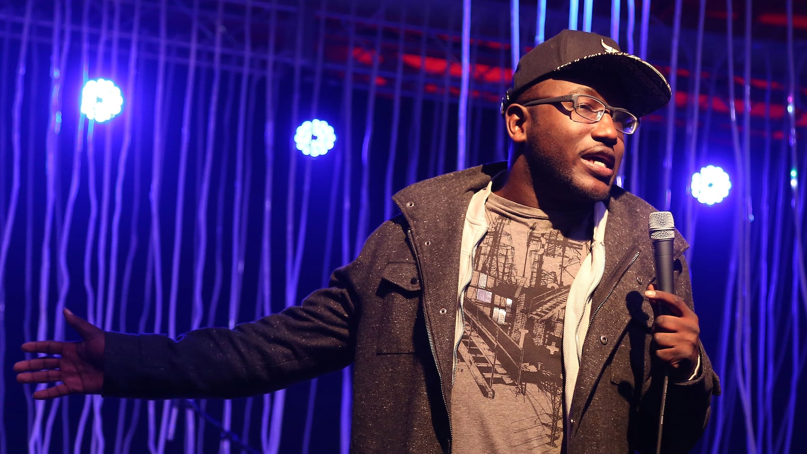 articles/2014/11/19/bill-cosby-foe-hannibal-buress-joked-about-date-rape/141119-goldstein-burris-tease_py9jdh