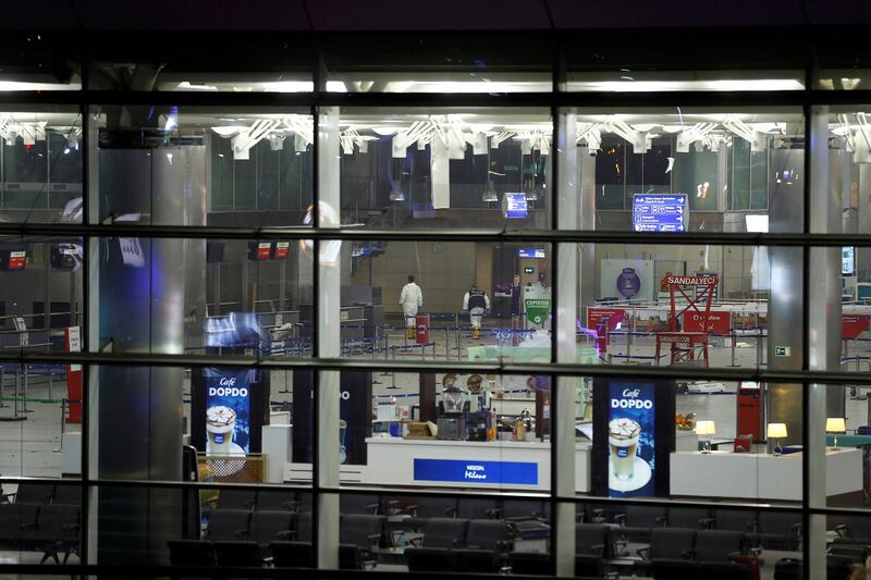 galleries/2016/06/28/ataturk-istanbul-turkey-airport-attack/160629-turkey-airport7_qancj2