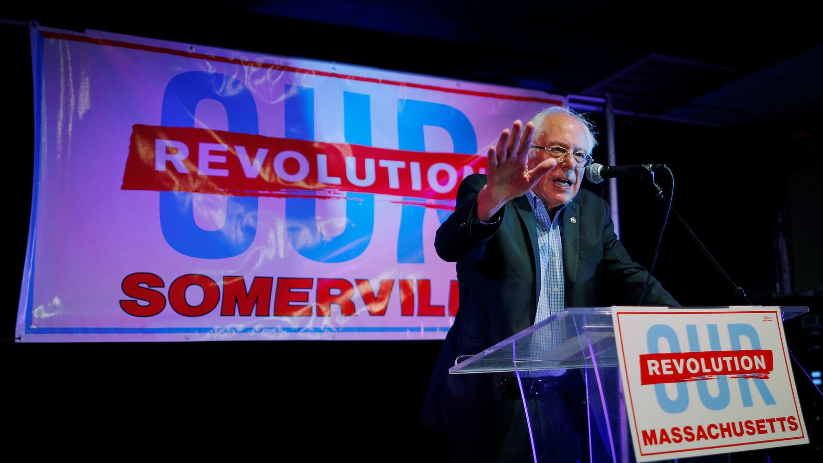 171031-sanders-trump-cheat_ftfnva