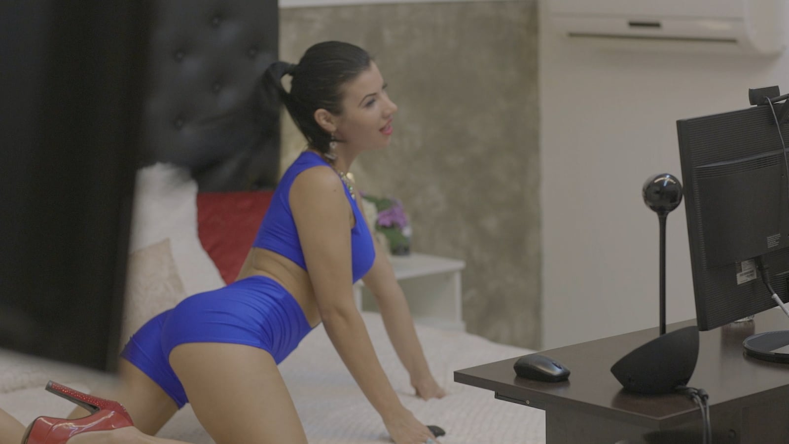 articles/2017/03/11/why-porn-has-gotten-so-rough/170310-stern-pornocracy-tease_phvs09