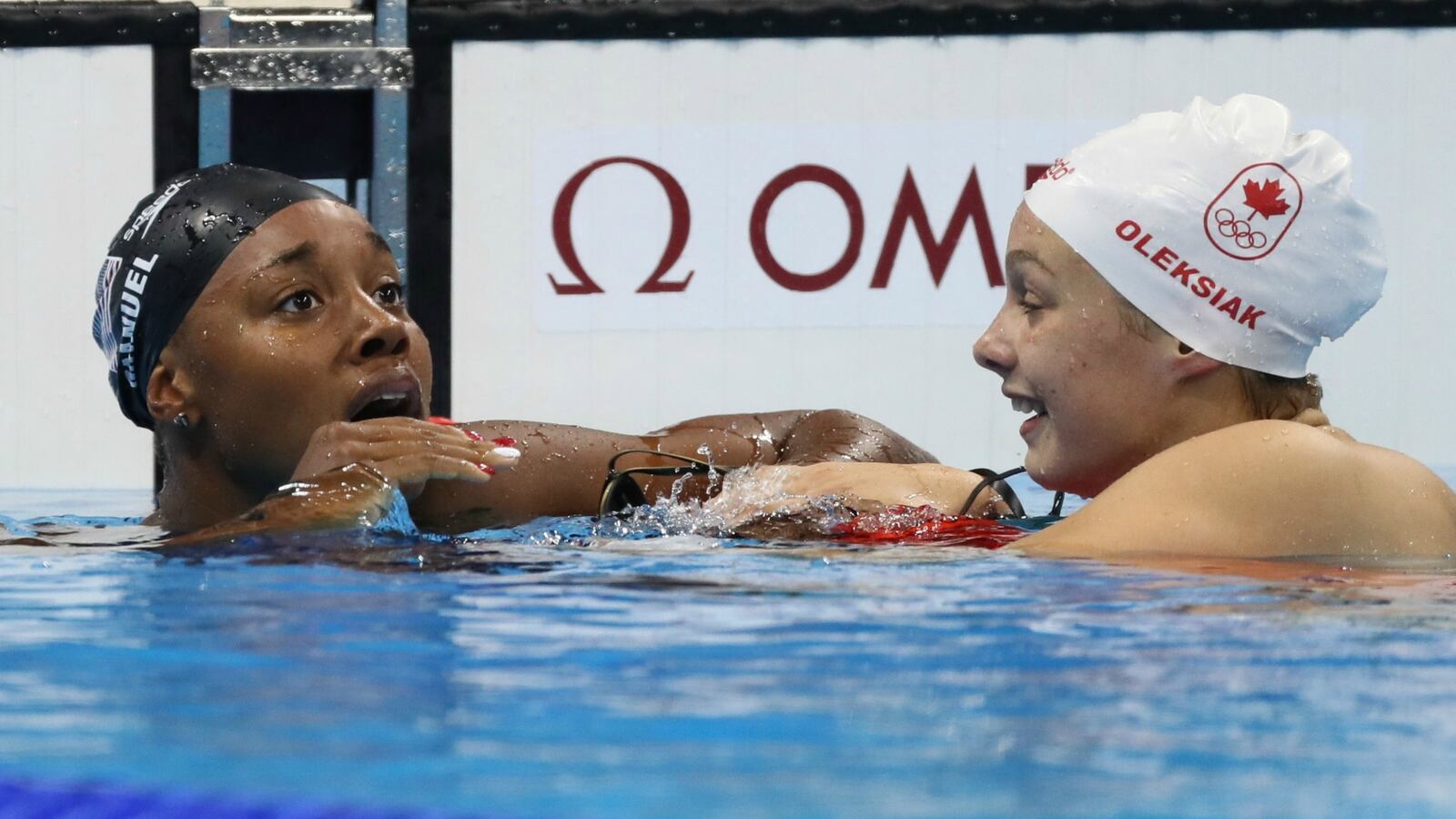 cheats/2016/08/12/swimmer-simone-manuel-makes-history-with-gold/160812-simone-manuel-gold-cheat_xejjek