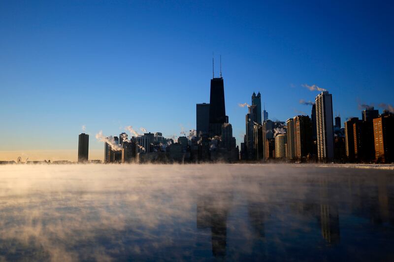 articles/2014/04/08/crime-and-punishment-chicago-style-five-books-on-life-in-chi-town/140407-bookbag-chicago_zj1hcb