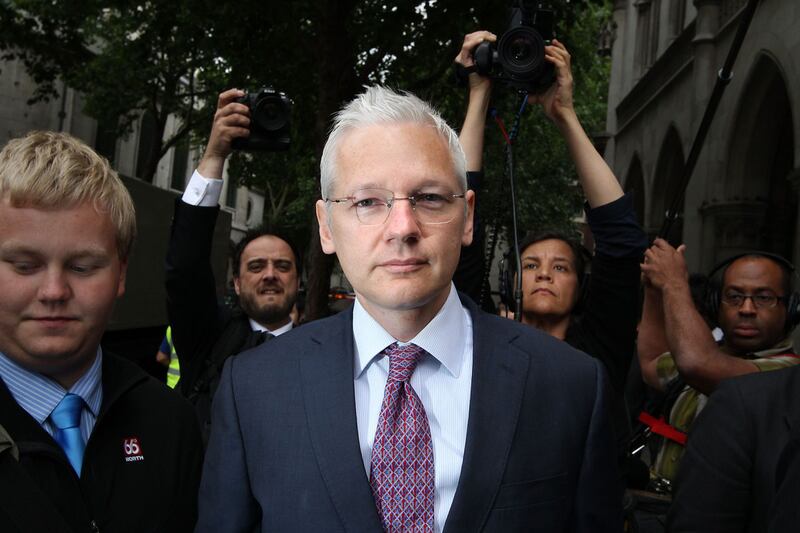 galleries/2011/11/13/wiikileaks-opera-and-more-music-productions-ripped-from-headlines/tabloid-operas-assange_cidzst