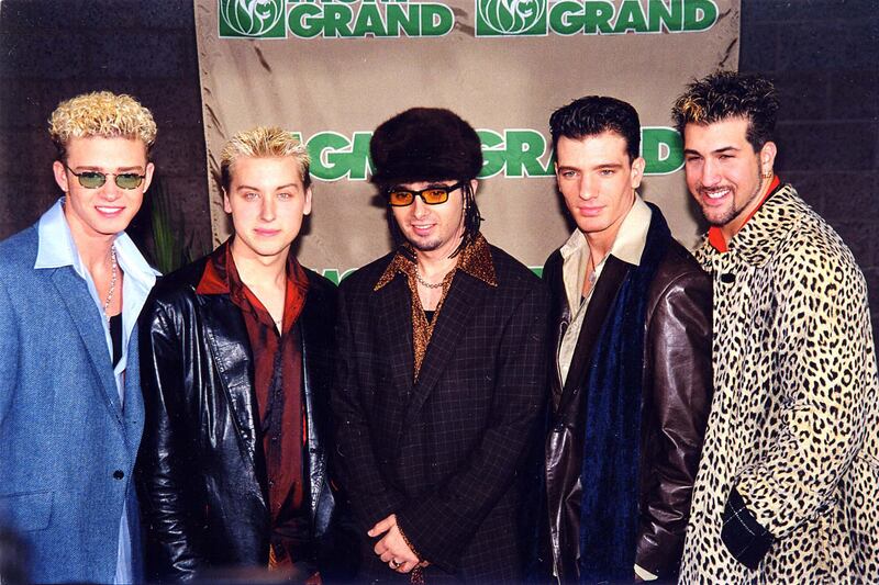 galleries/2014/07/17/embarrassingly-awesome-photos-of-celebs-in-the-90s-the-rock-beyonce-kim-kardashian-and-more/140716-stern-90s-nsync1_lanmbv