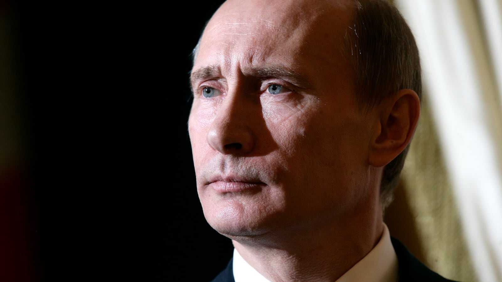 200115-nemtsova-putin-tease_it9bzu