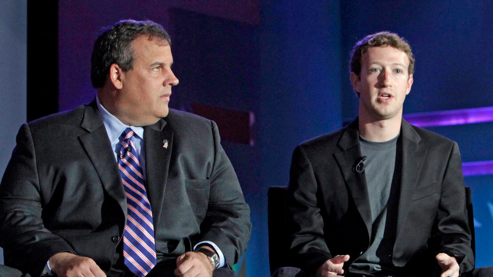cheats/2013/01/24/zuckerberg-to-host-christie-fundraiser/130124-zuckerberg-christie-fundraiser-cheat_fxnuhv