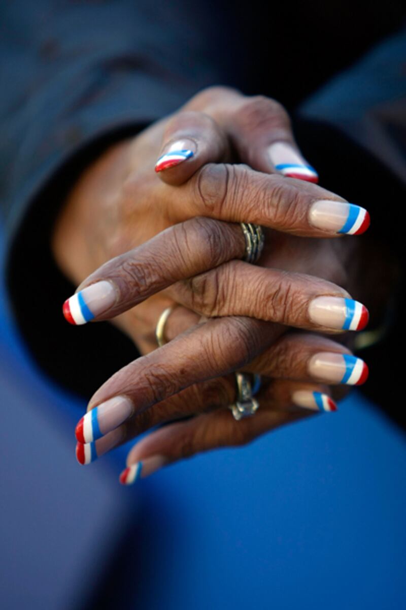 galleries/2012/10/09/katy-perry-s-obamanicure-more-political-nail-art/political-nails-8_plaeps