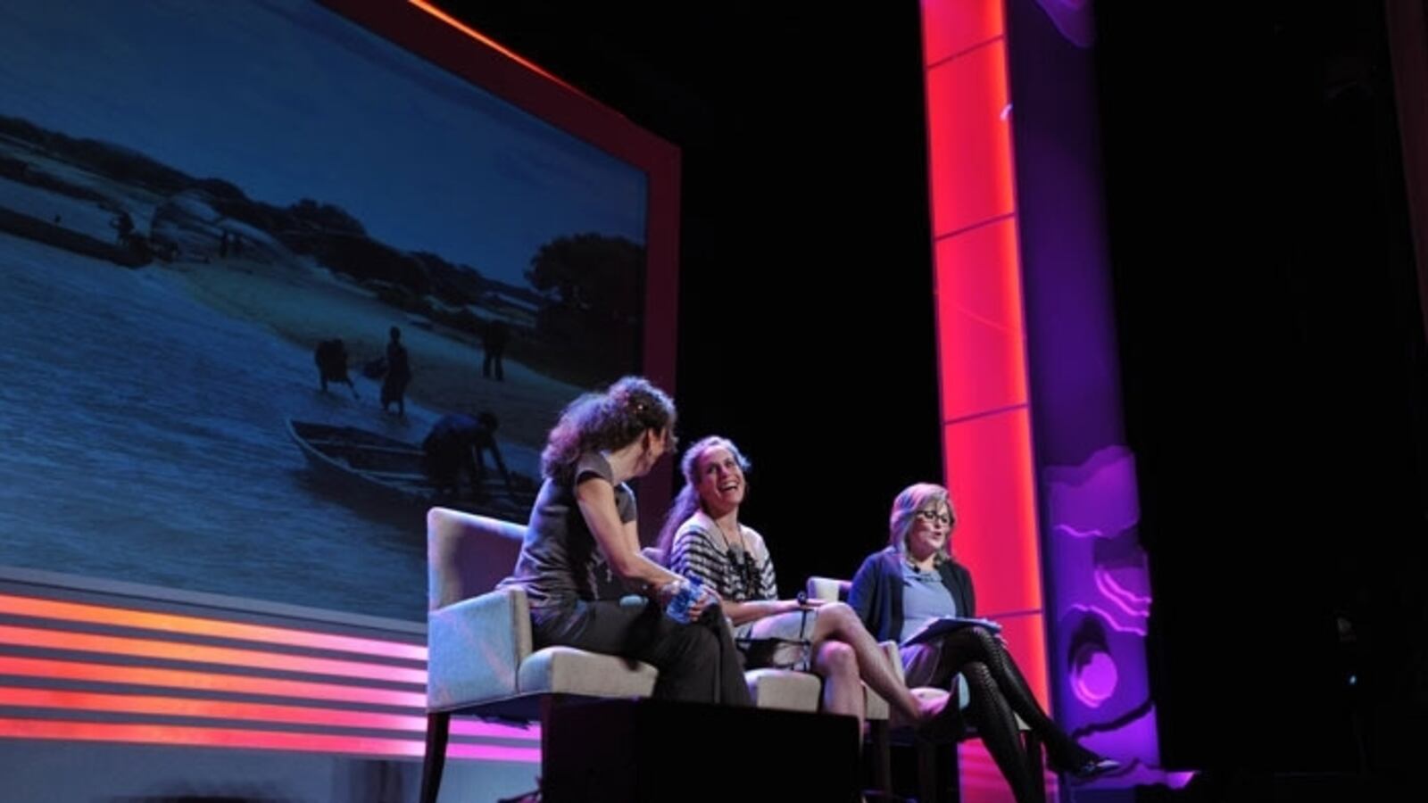 articles/2011/03/11/meet-the-visionary-behind-africa-s-floating-clinic/amy-lehman-wiw-panel_nqcrhu