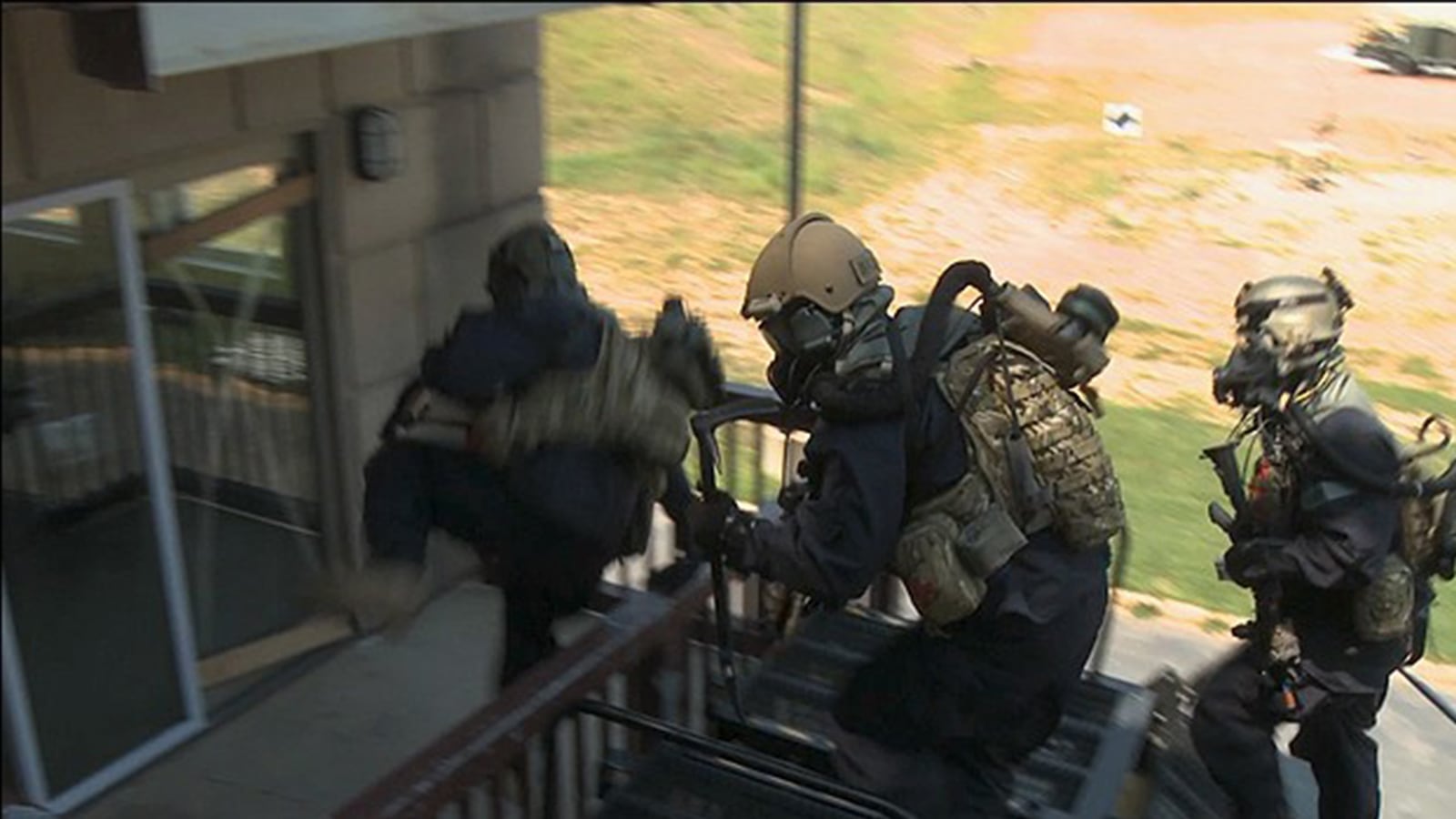 cheats/2013/08/28/fbi-s-hostage-rescue-team-rescued-anderson-captured-tsarnaev/130828-fbi-cheat_cgqulm