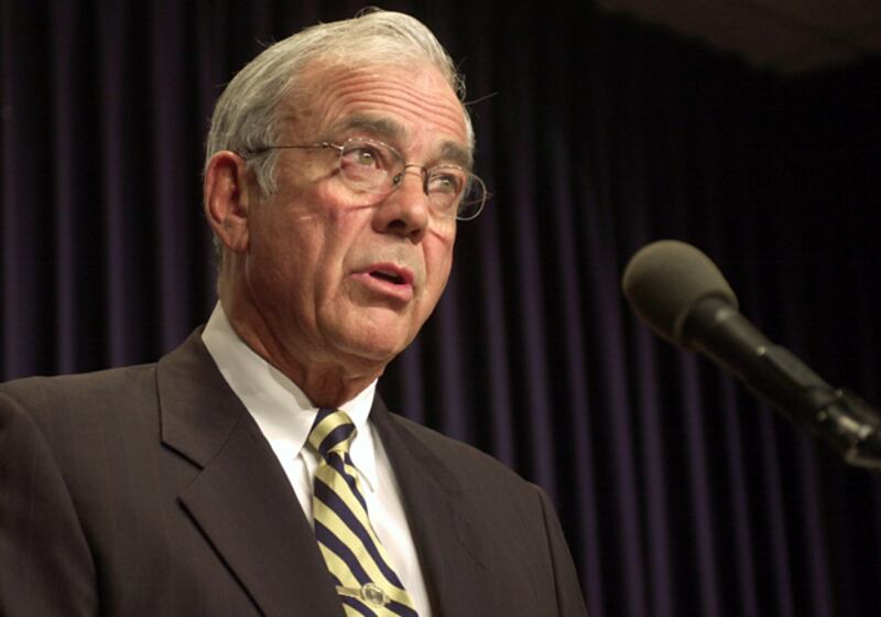 galleries/2010/03/17/sex-scandals/sex-scandals---paul-patton_uqgn4g