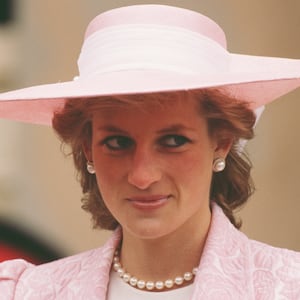 201112-Sykes-Princess-Diana-Haunt-Royal-Family-tease_tmrfqe