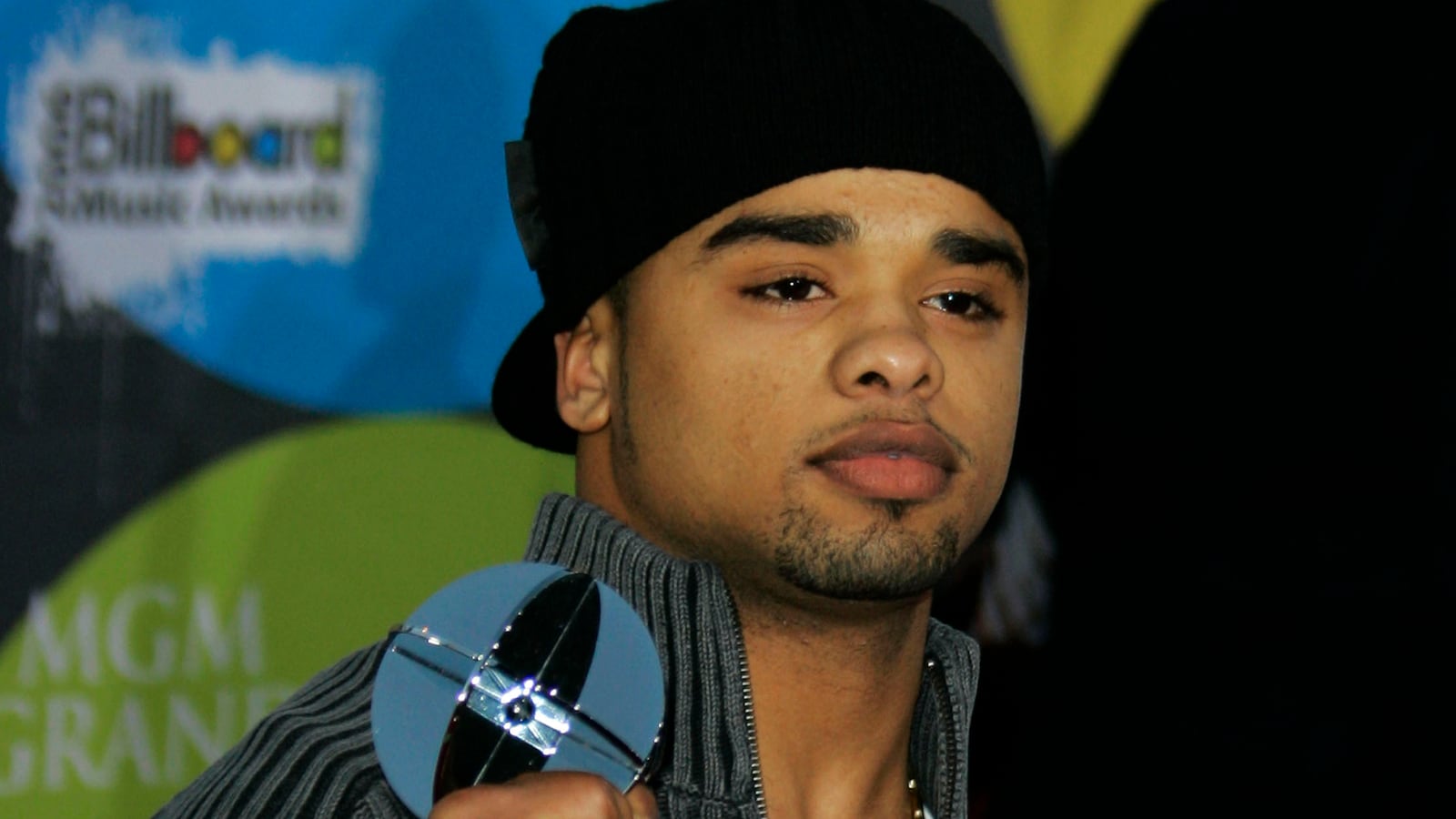 cheats/2013/08/18/report-singer-raz-b-on-life-support/130818-Raz-B-cheat_qlnrog