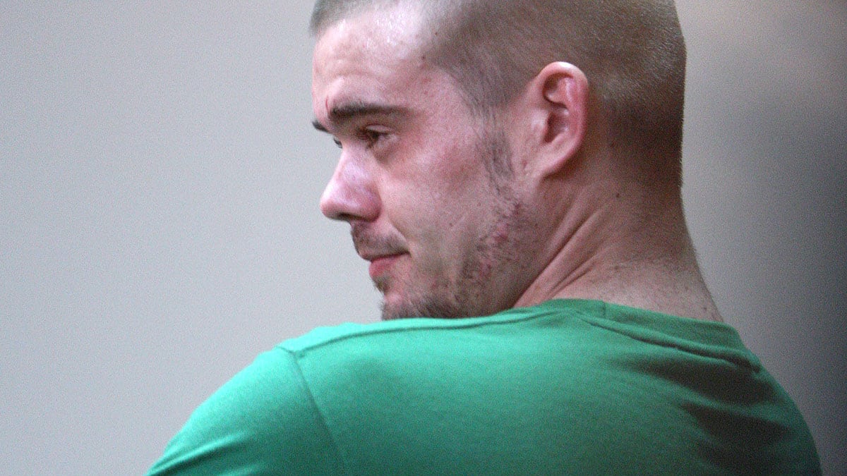 articles/2013/05/31/wedding-bells-for-natalie-holloway-suspect-joran-van-der-sloot/van-der-sloot-murder-married-tease_rnewqf