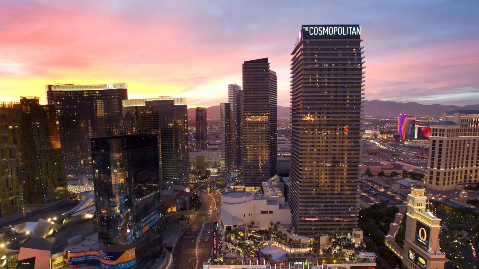 cheats/2016/02/19/2-dead-in-las-vegas-strip-shooting/160219-vegas-shooting-cheat_ajtj04