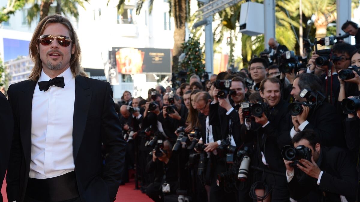 articles/2013/03/15/brad-pitt-reportedly-wears-man-spanx-lena-dunham-doesn-t-want-a-victoria-s-secret-model-body/Brad_Pitt_Fashion_Cheat_Sheet_tjikln