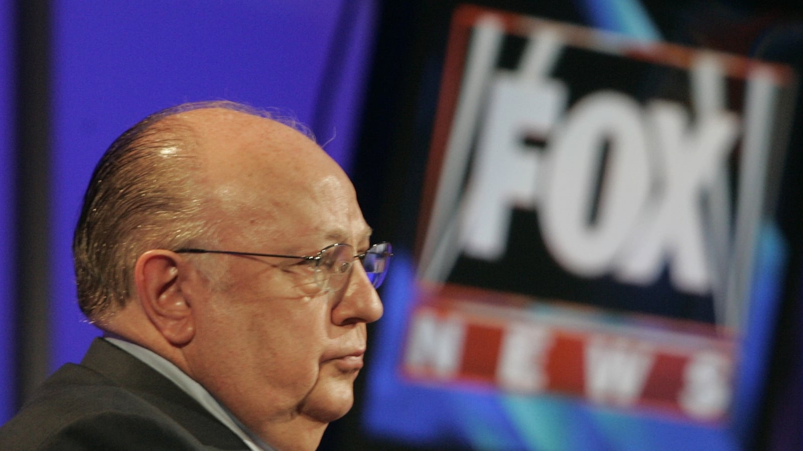 cheats/2016/08/04/roger-ailes-alma-mater-not-scrapping-his-scholarship/160804-ailes-scholarship-cheat_yultaa