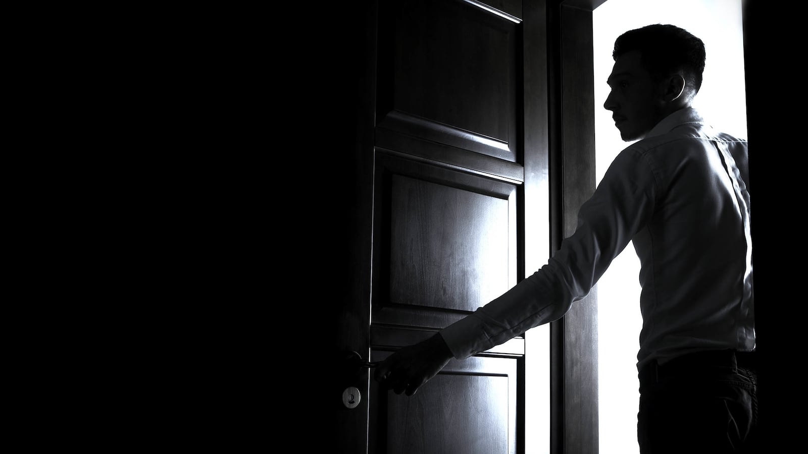 articles/2014/08/04/is-it-wrong-for-parents-to-lock-up-their-disabled-kids/140830-Picciuto-autism-lock-tease_tafest