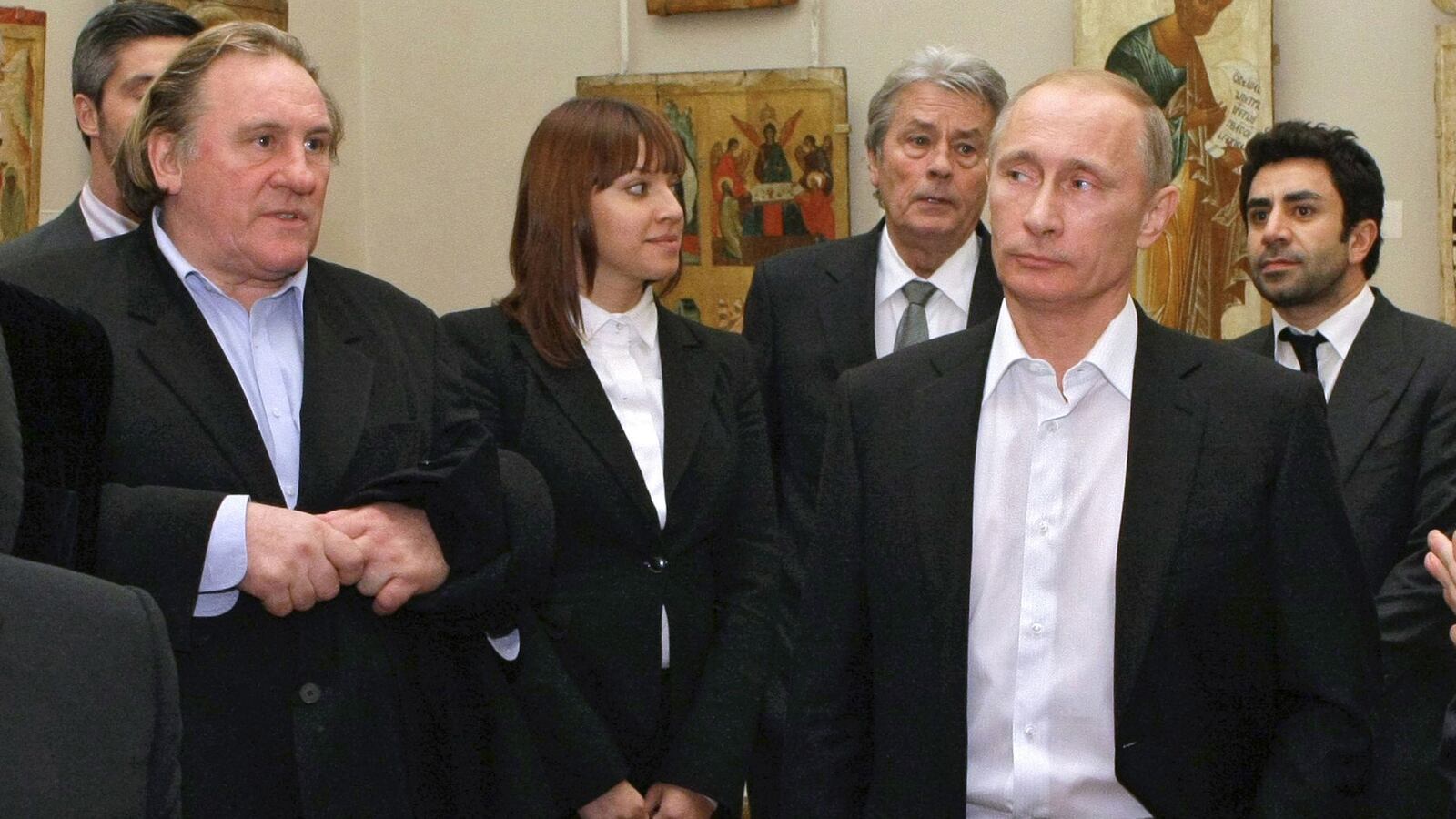 cheats/2013/01/13/depardieu-sides-with-putin/Depardieu-Russia_o6pkyh