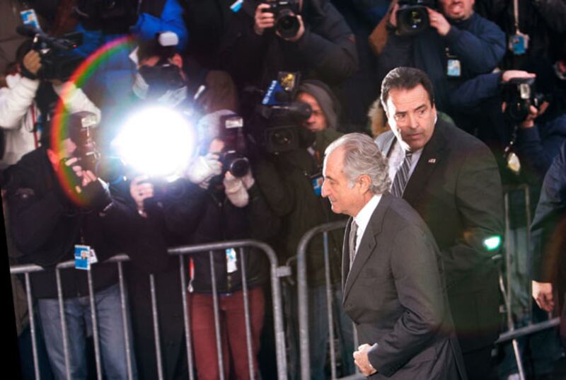 galleries/2009/12/28/the-year-in-pictures/year-in-pictures---madoff_lc7ppv
