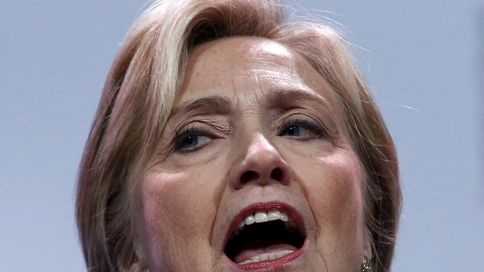 articles/2015/10/12/hillary-s-fatal-trade-flip-flop/151012-marshall-hillary-tpp-tease_wqai9y