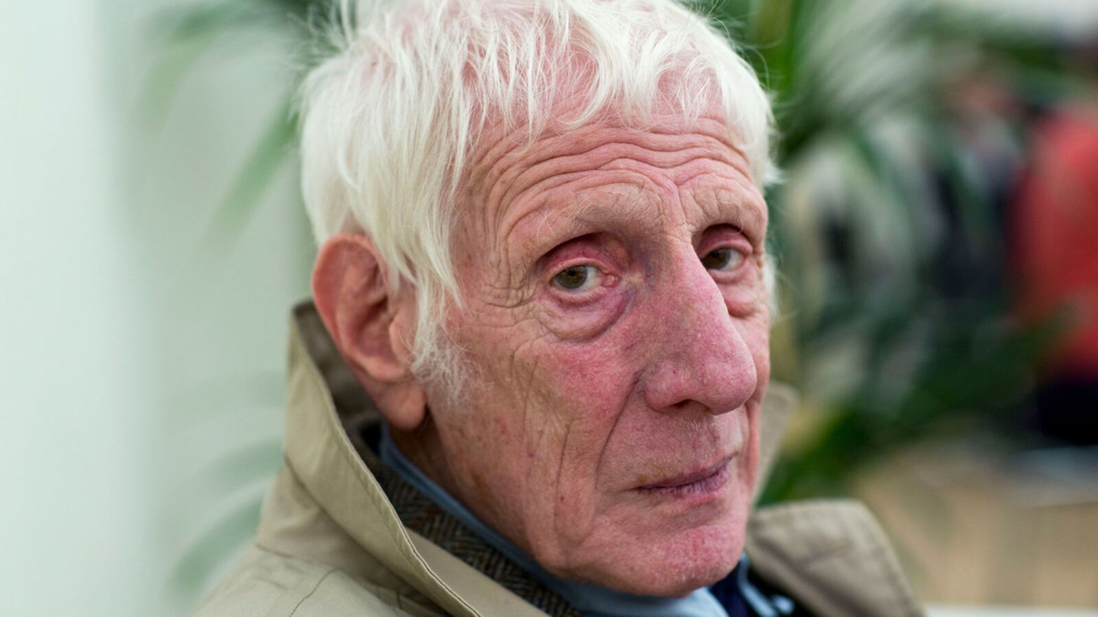 191127-miller-irving-tease-2_v4hg3e