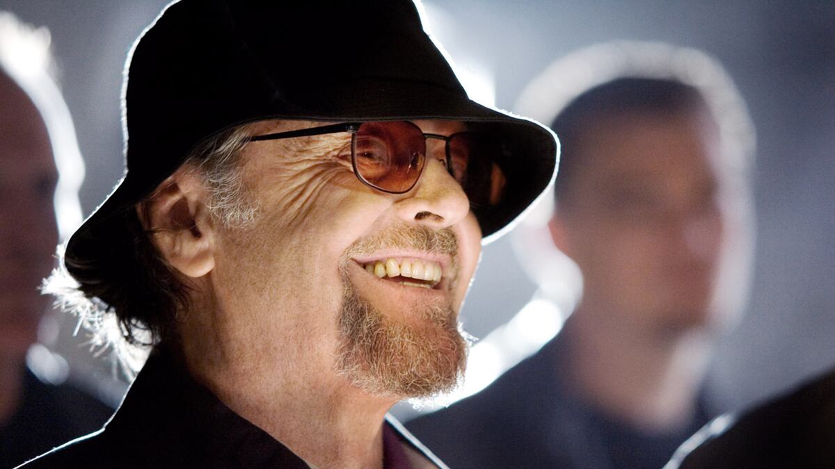 articles/2011/06/23/the-departed-jack-nicholson-plays-arrested-mobster-james-whitey-bulger-video/jack-nicholson-the-departed-mobster_nz7f5d