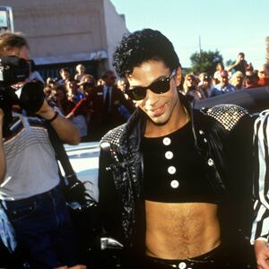 articles/2017/03/05/when-prince-made-a-chambermaid-his-queen-for-a-day/170305-lee-prince-chambermaid-tease_u7vtjd