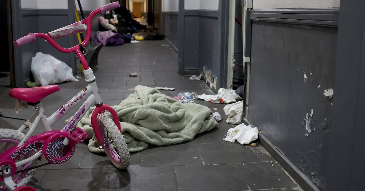 Die spektakuläre Mitternachtsrazzia der ICE-Barbie führte zu keinerlei ...