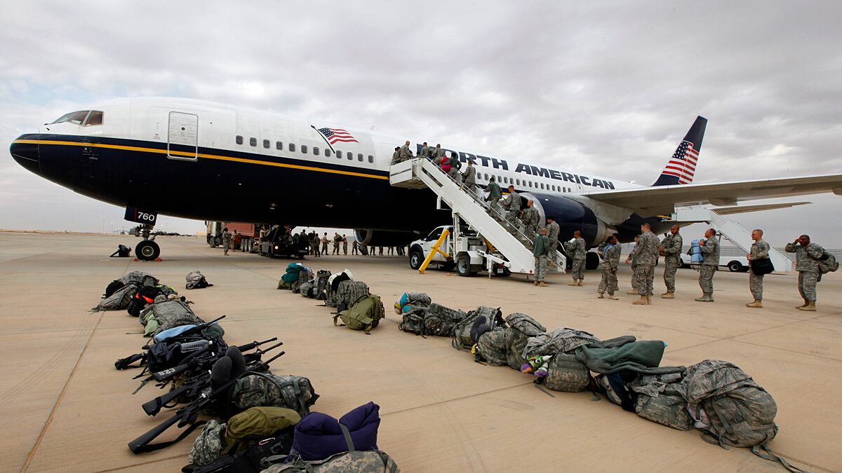 articles/2011/11/01/watchdog-stuart-bowen-iraq-military-not-ready-for-u-s-withdrawal/iraq-military-withdraw-problem-lake-tease_duaptn