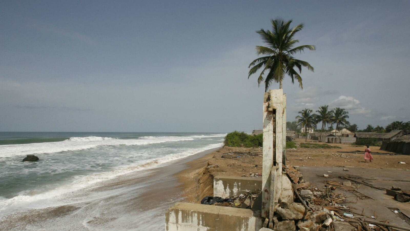 cheats/2016/02/23/seas-rise-at-fastest-rate-in-2-800-years/160223-sea-levels-rising-cheat_qm1zfq