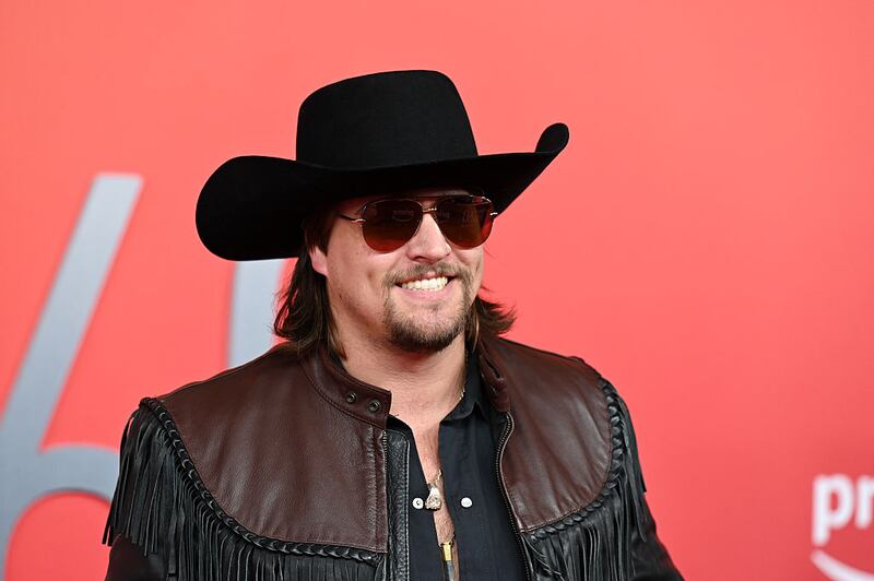 Country star Gavin Adcock has blasted Beyonce.