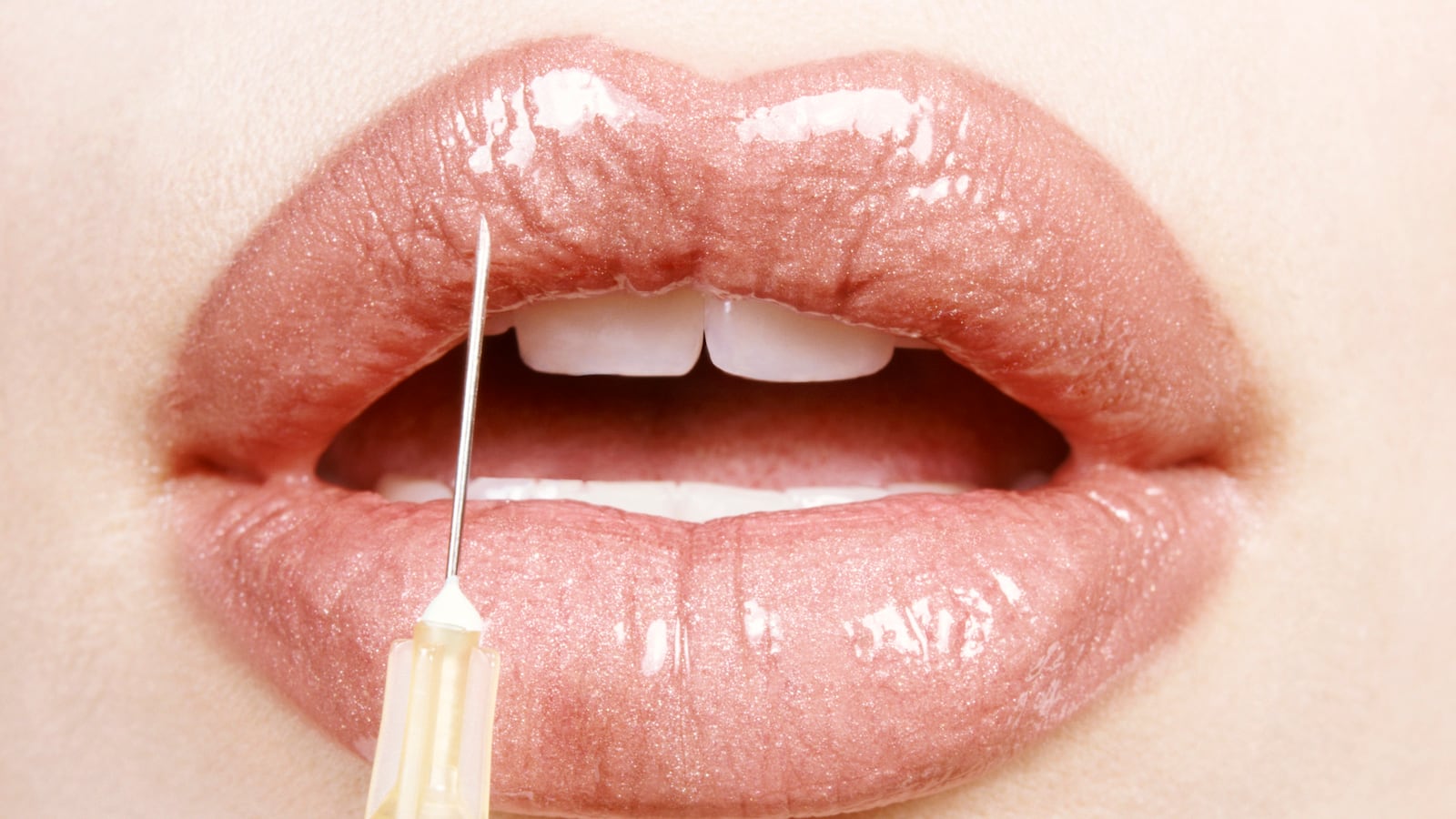 articles/2013/10/18/the-deadliest-botox-has-arrived/131017-sepkowitz-deadly-botox-tease_slzcfd