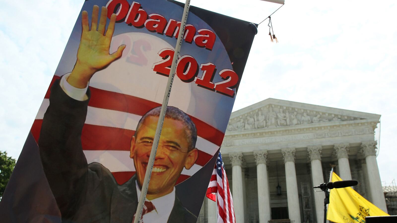 articles/2012/07/11/no-supreme-court-bounce-for-obama/obama-voter-poll-supreme-court-schoen_r7cps3