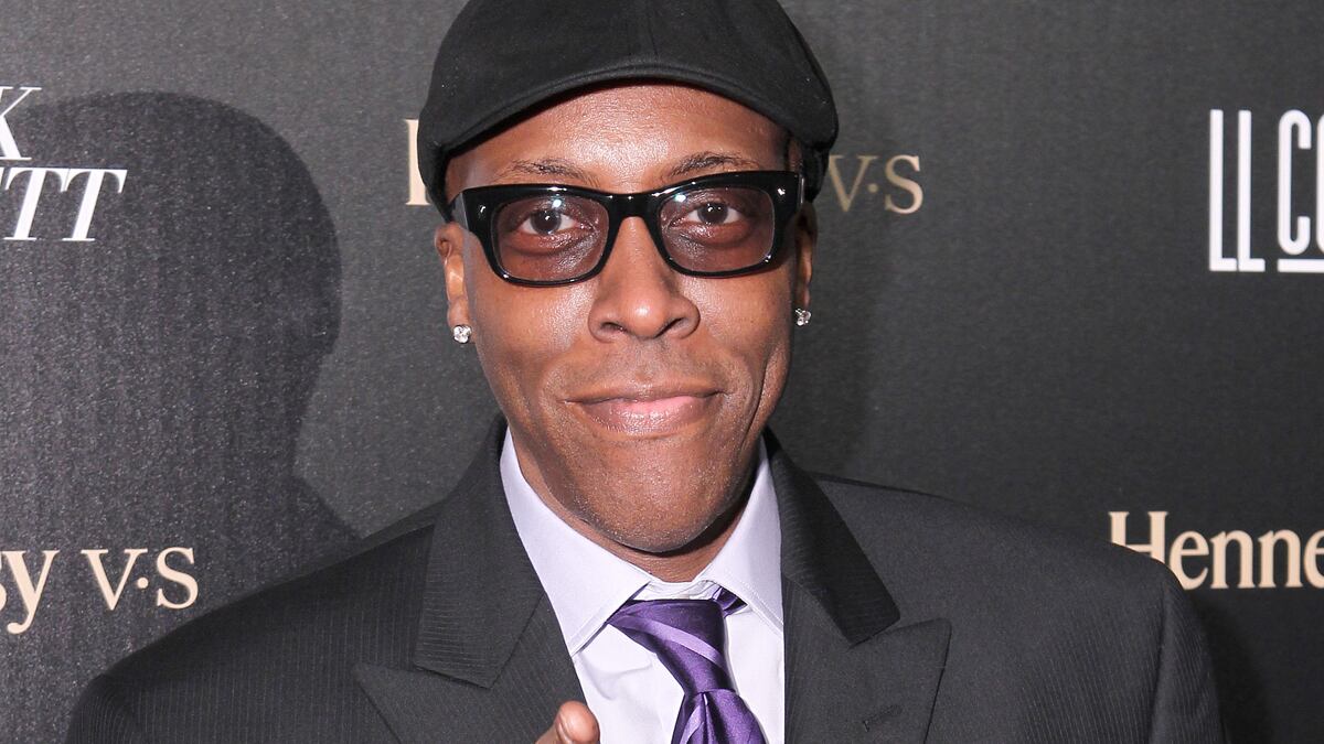 cheats/2012/06/18/arsenio-hall-returning-to-late-night/arsenio-hall-cs_auetdf