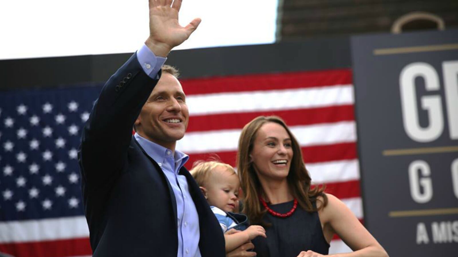 cheats/2016/12/06/missouri-governor-elect-says-wife-robbed-at-gunpoint/161205-missouri-governor-elect-robbery-cheat_hvxhxt