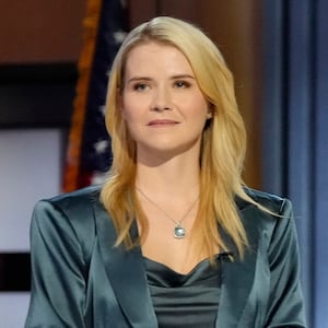 Elizabeth Smart joins John Walsh and Callahan Walsh on the season premiere of AMERICA'S MOST WANTED airing Monday, Jan. 22.