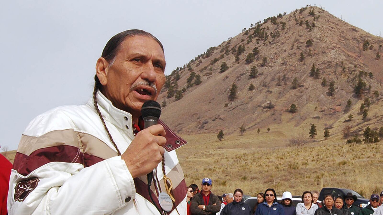 cheats/2014/01/09/american-indian-leader-passes/140109-carter-camp-cheat_gxywju